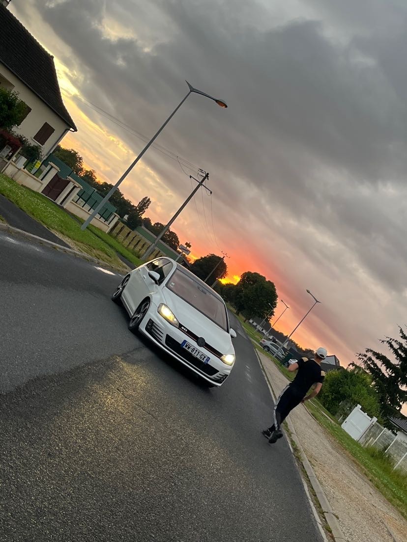 René - Lincent - Liège | Plan Cul